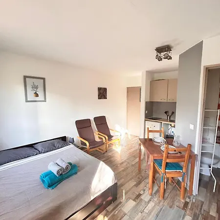 Au Calme - 10 Min Des Cures Thermales à Pied